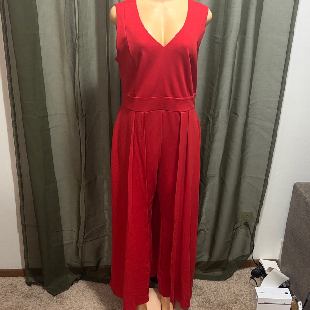 Elegant Red Sleeveless Jumpsuit